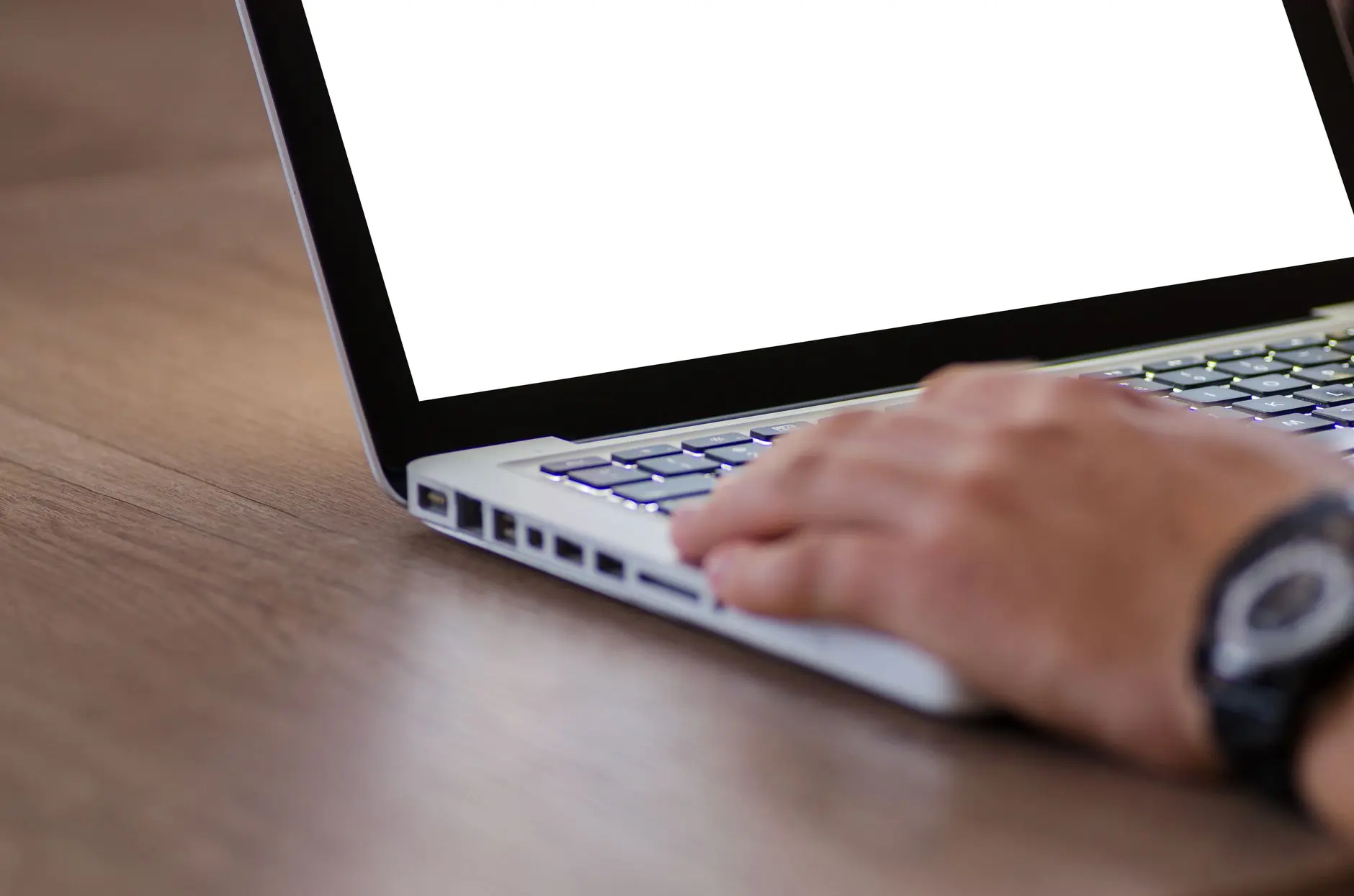Ekran sa prikazom procesa content approval i social media automation mistakes